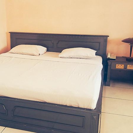 Hotel Wijaya Purwokerto Εξωτερικό φωτογραφία
