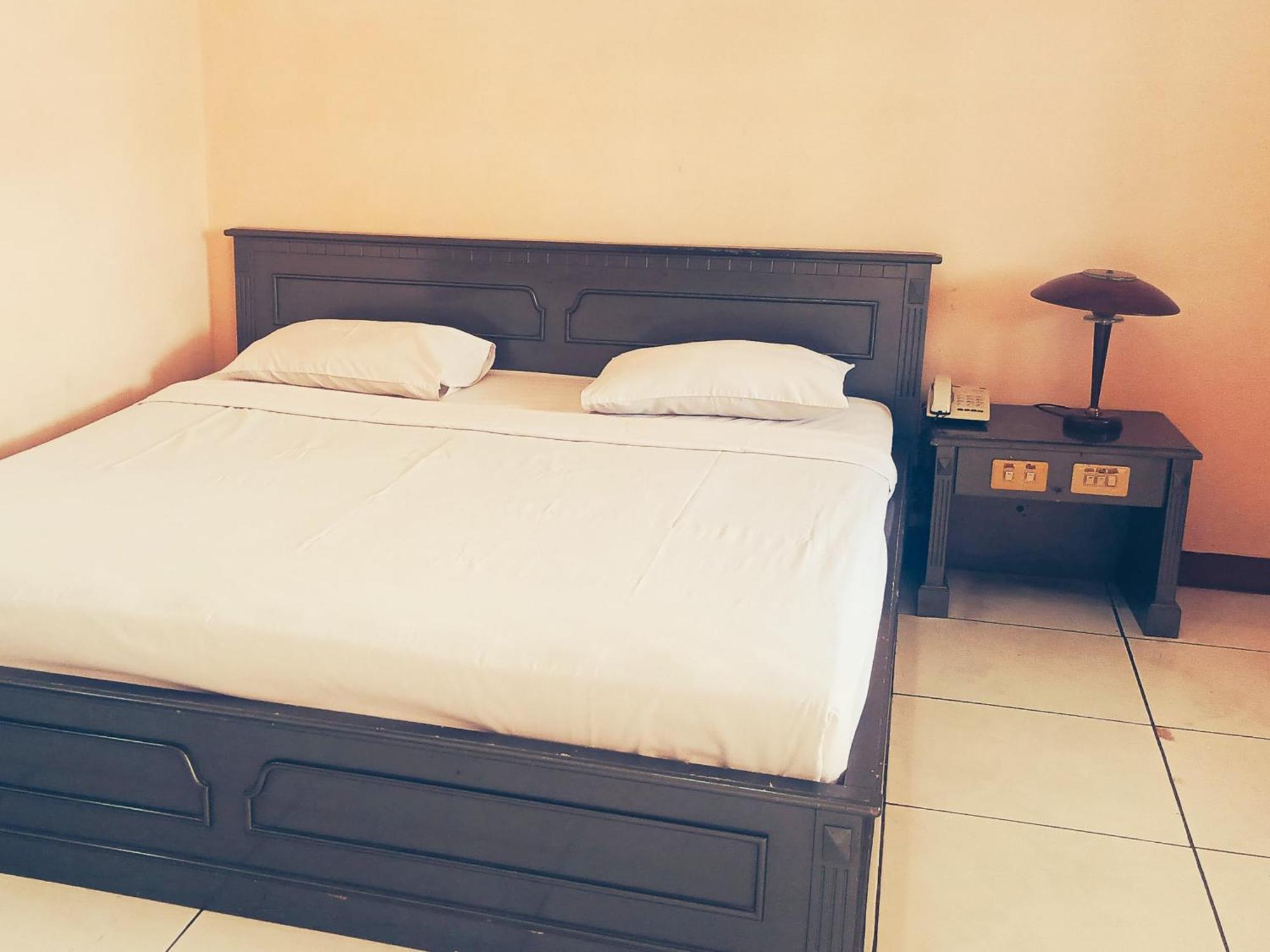 Hotel Wijaya Purwokerto Εξωτερικό φωτογραφία