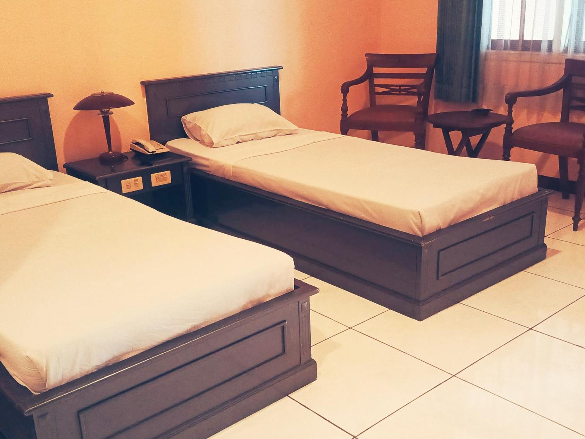 Hotel Wijaya Purwokerto Εξωτερικό φωτογραφία
