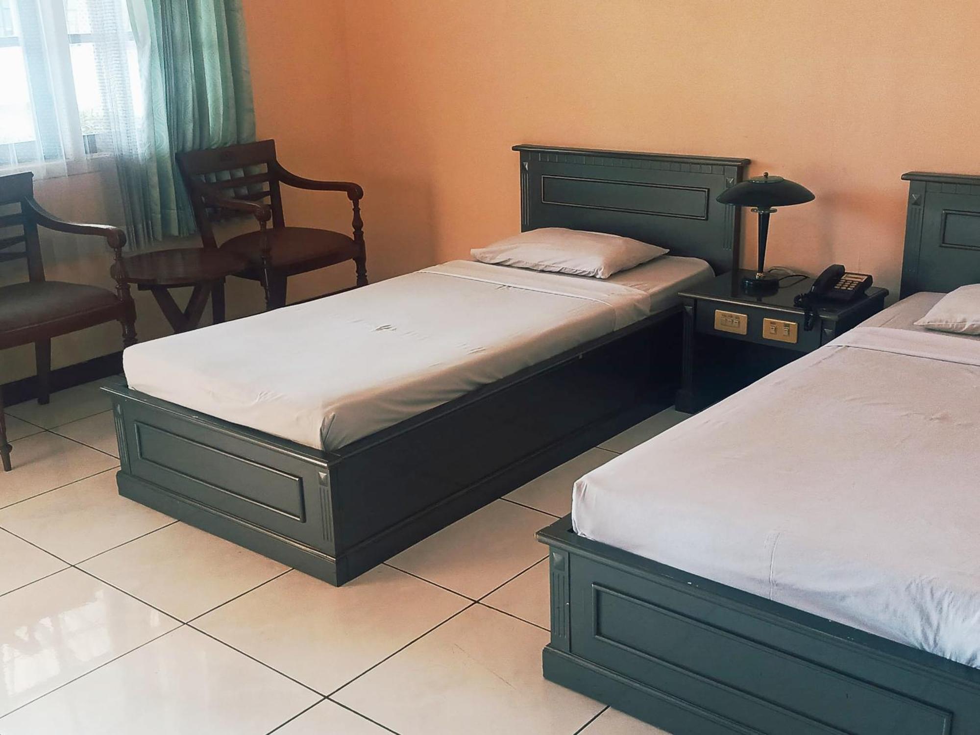 Hotel Wijaya Purwokerto Εξωτερικό φωτογραφία