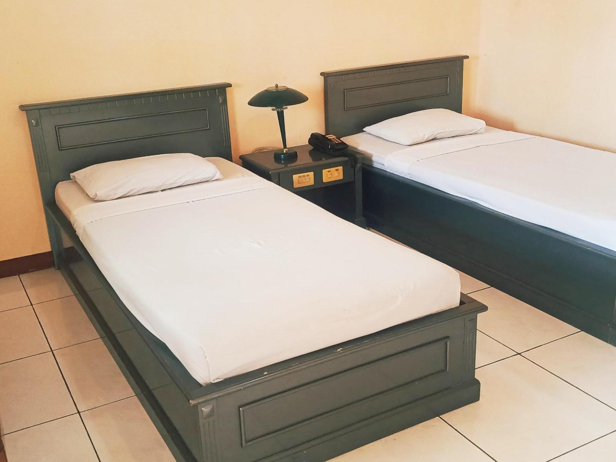 Hotel Wijaya Purwokerto Εξωτερικό φωτογραφία