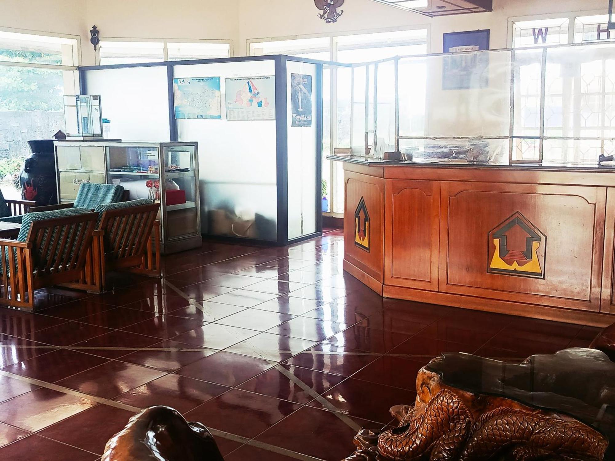 Hotel Wijaya Purwokerto Εξωτερικό φωτογραφία